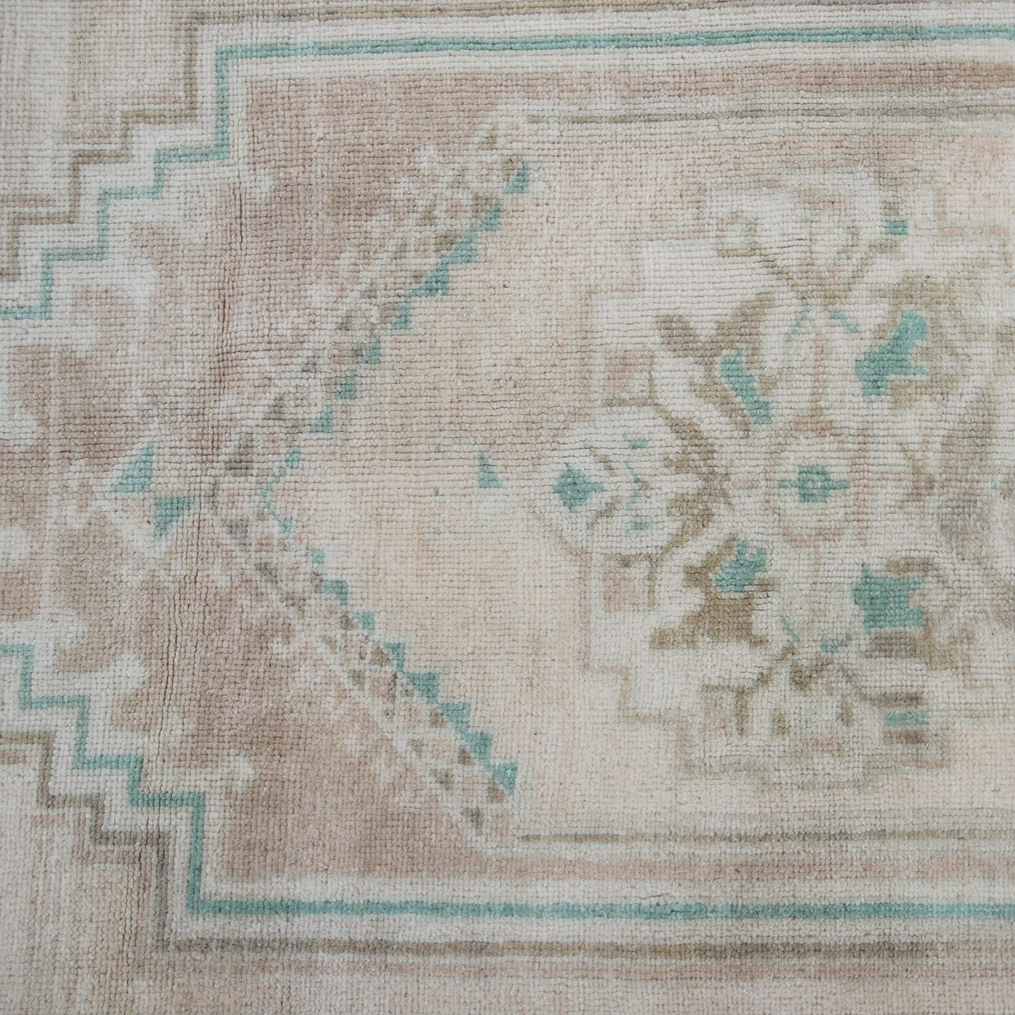 ER12 Handwoven Vintage Rug 3'4x6'2