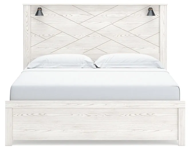Gerridan King Panel Bed with Mirrored Dresser and Nightstand