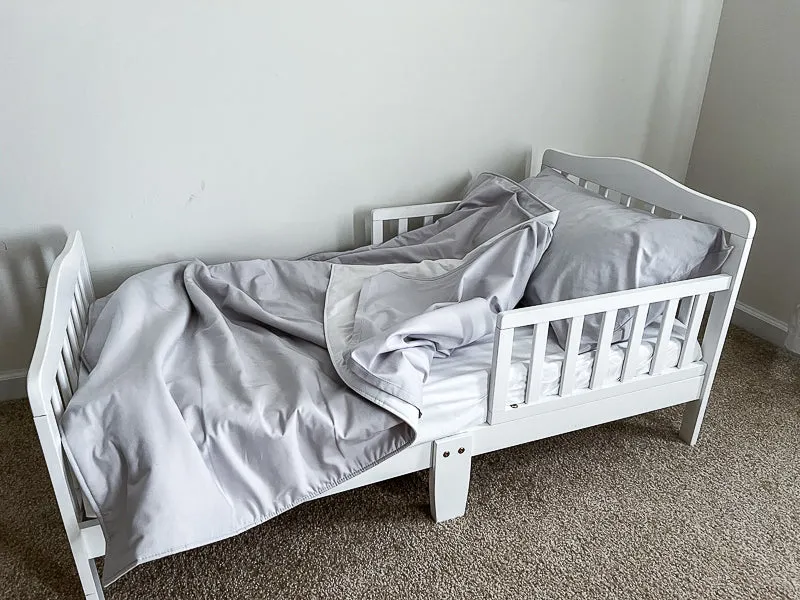 Light Gray and White Toddler Crib Bedding Set