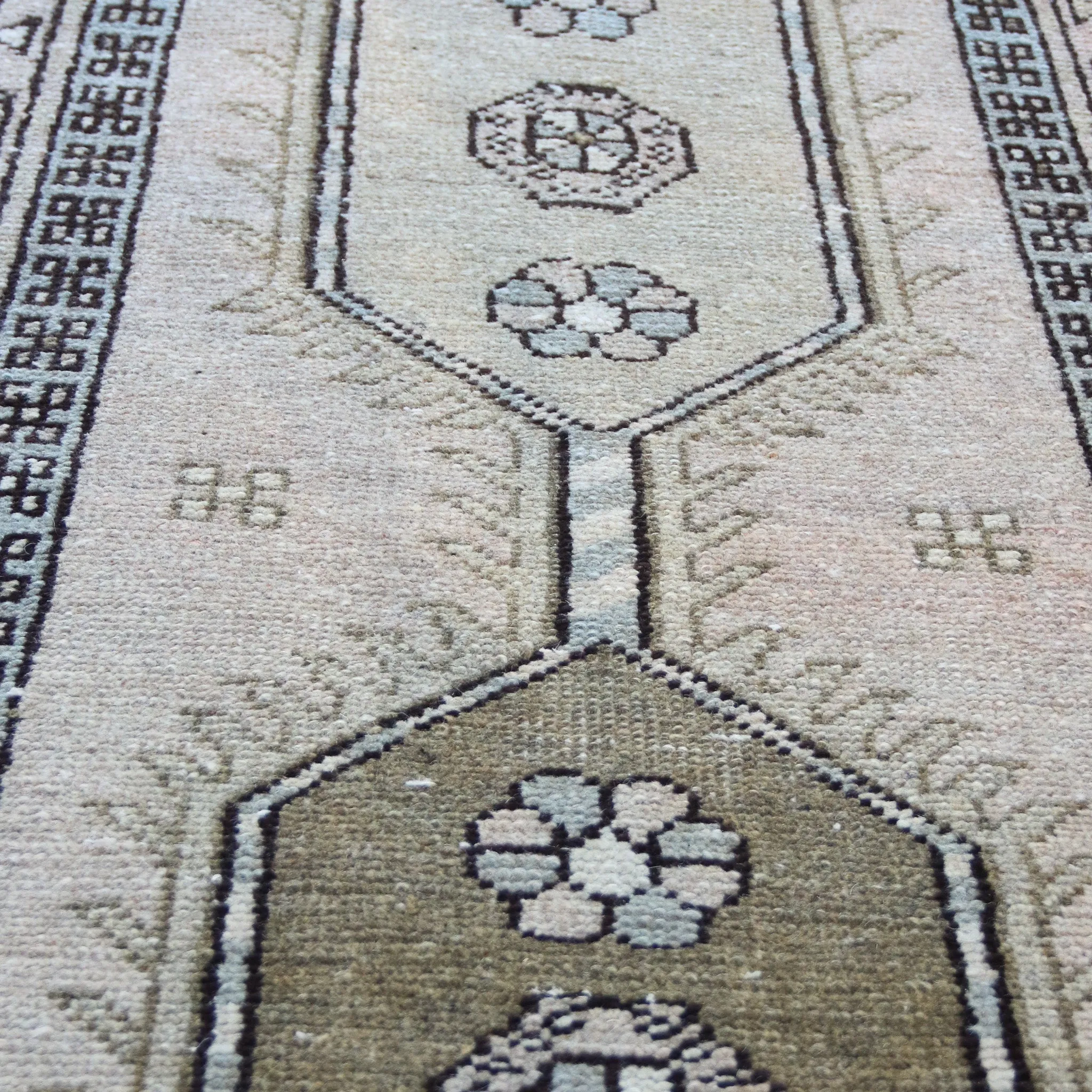 MA29 Handwoven Vintage Rug 2’1x10'7