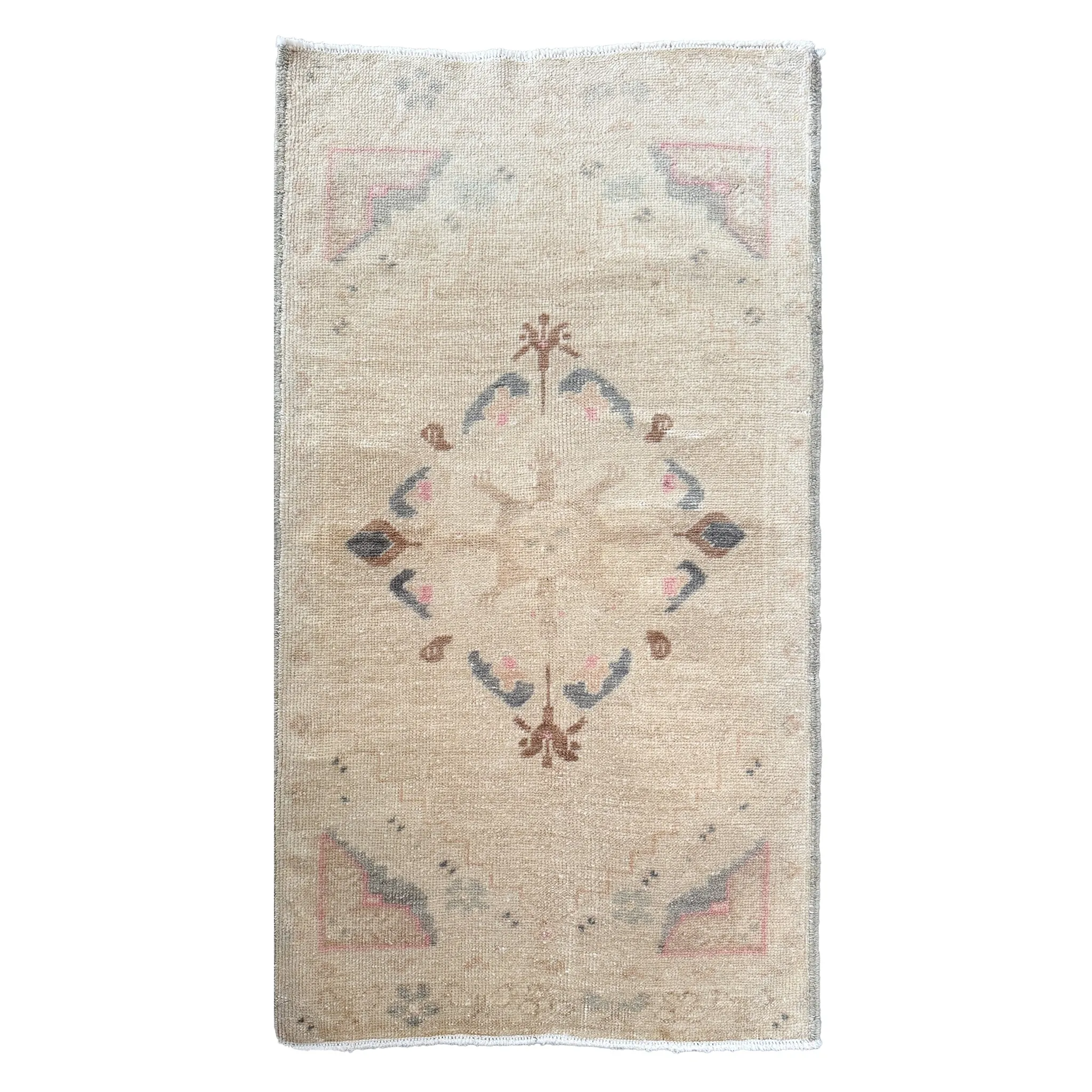 MB179 Handwoven Vintage Rug 1’11x3’5
