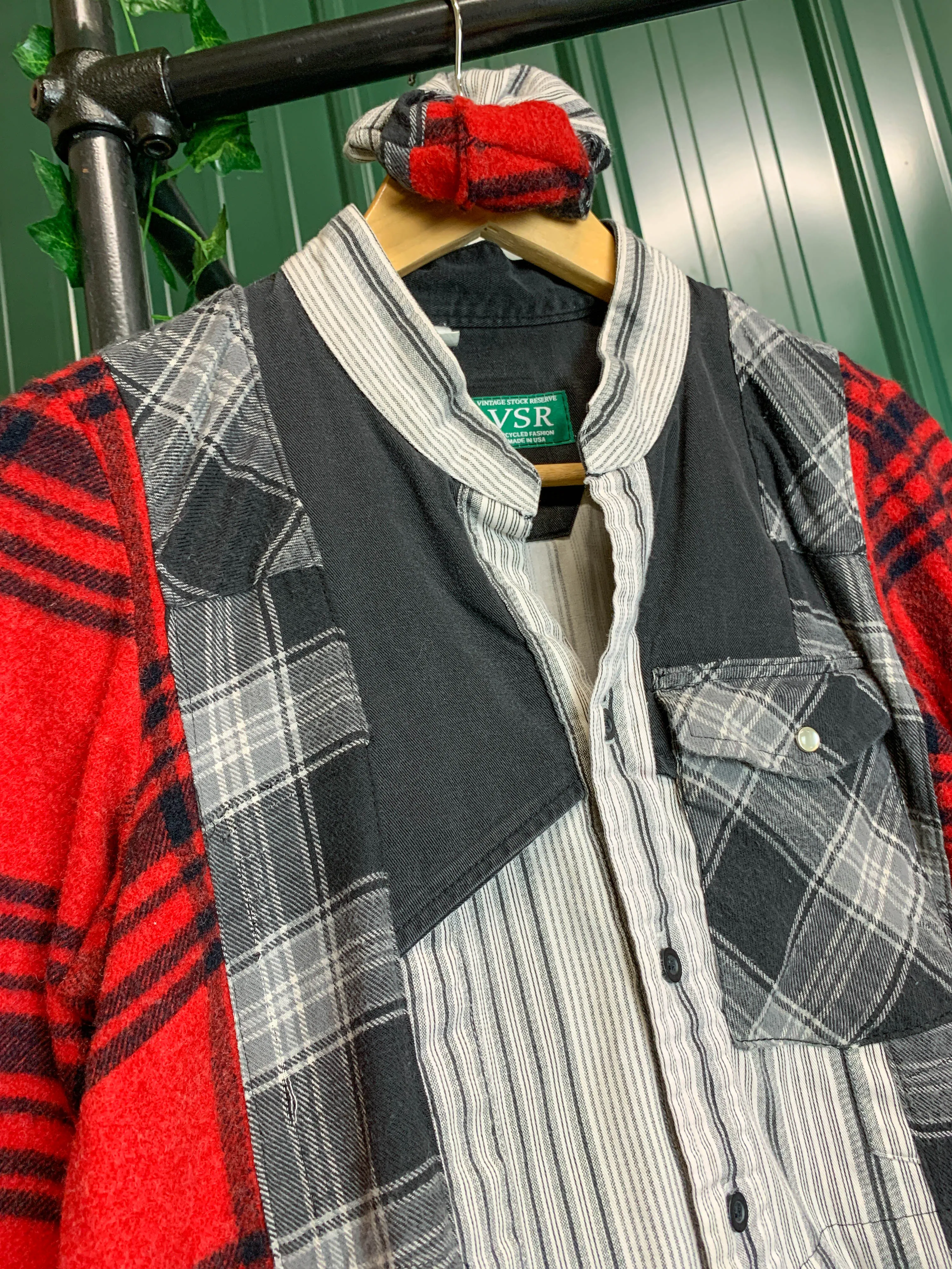 "1 of 1" Patchwork Crop Flannel (S)