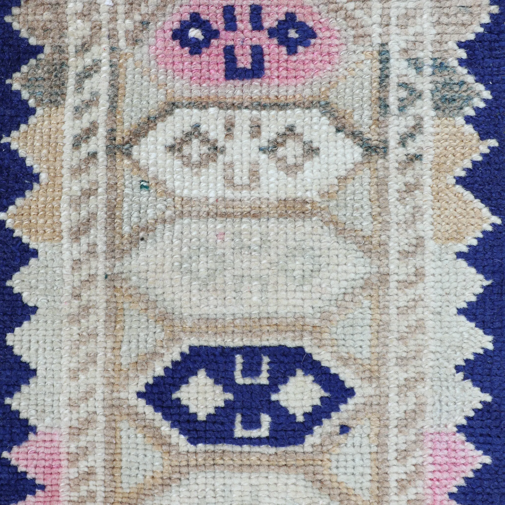 ZM135 Handwoven Vintage Rug 1’5x2'7